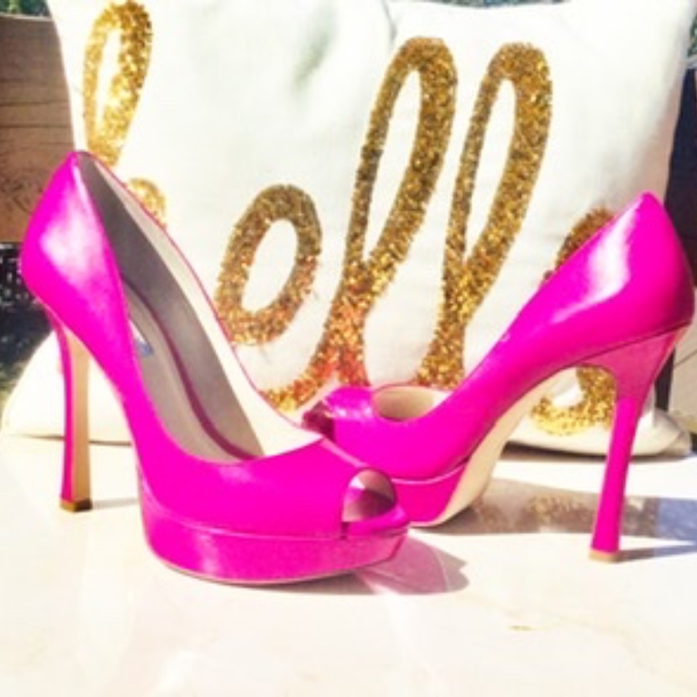 BCBG Pink Platform Peep Toe Women’s Pump